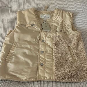 UGG Cream Vest Unisex Sizing Small